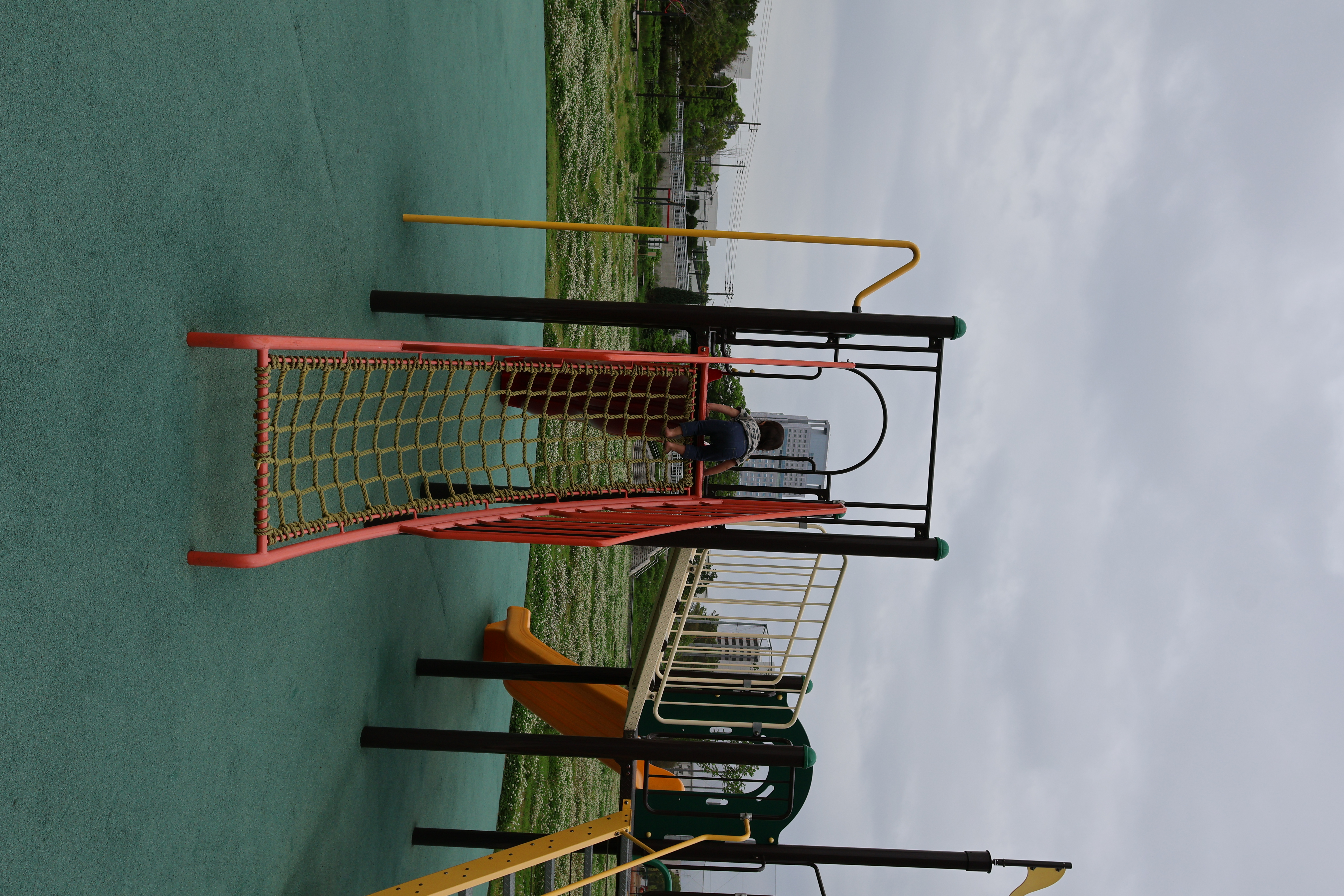 公園で子どもと