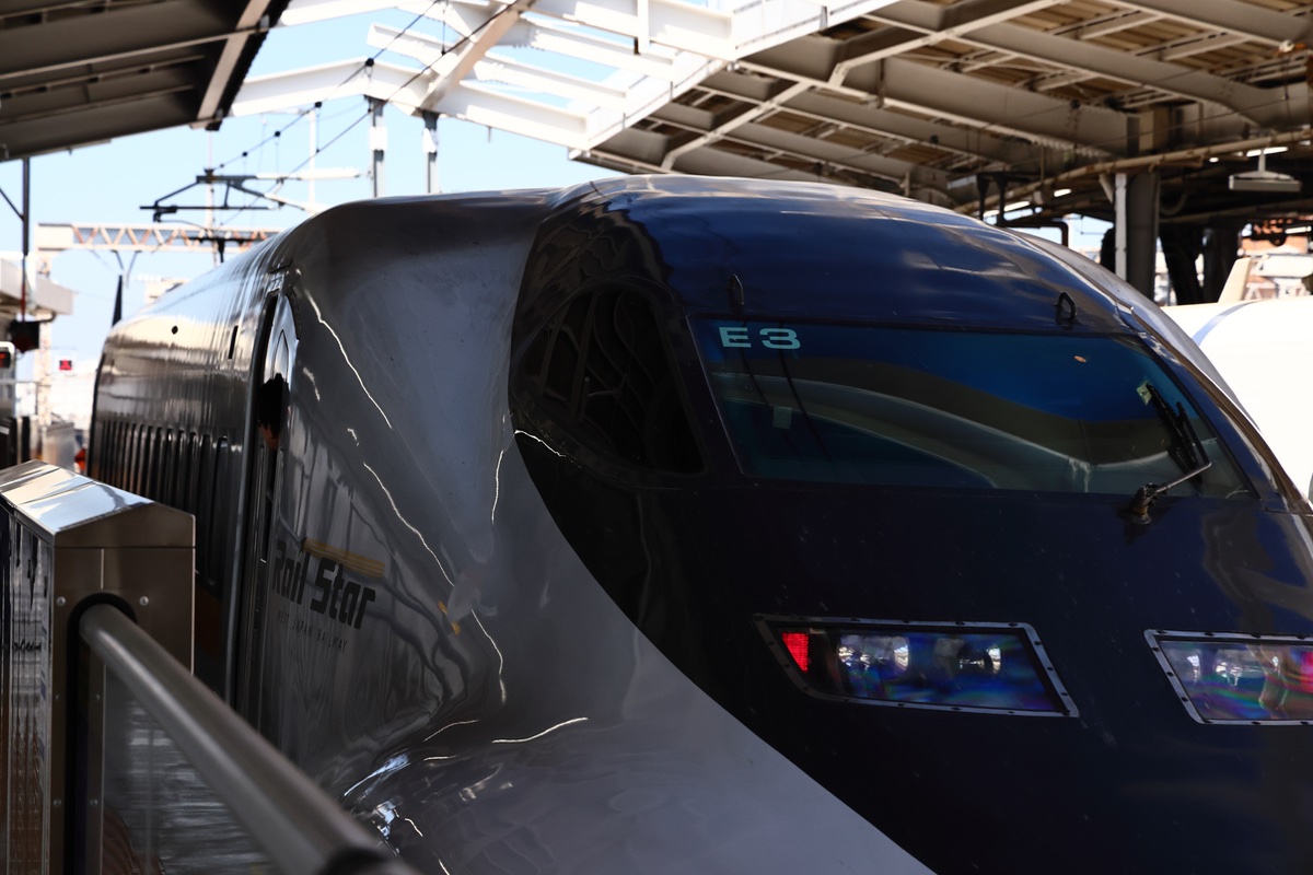 Rail  Star  出発
