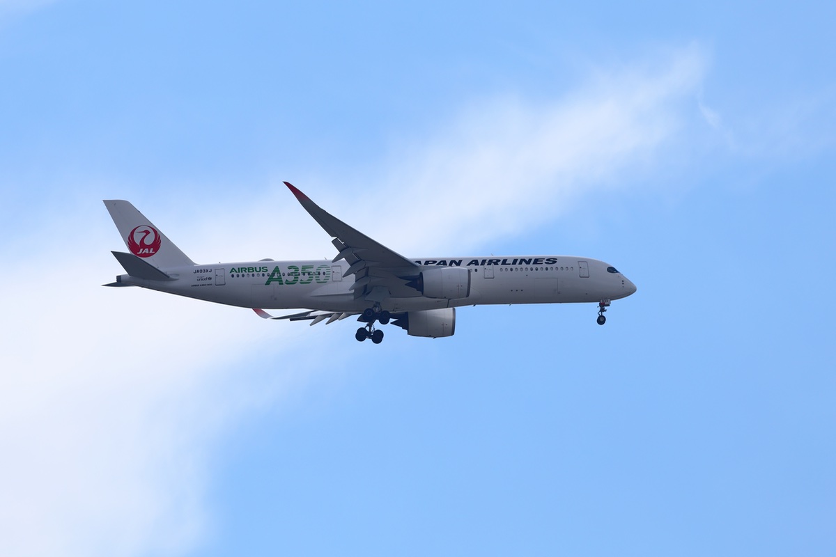 A350