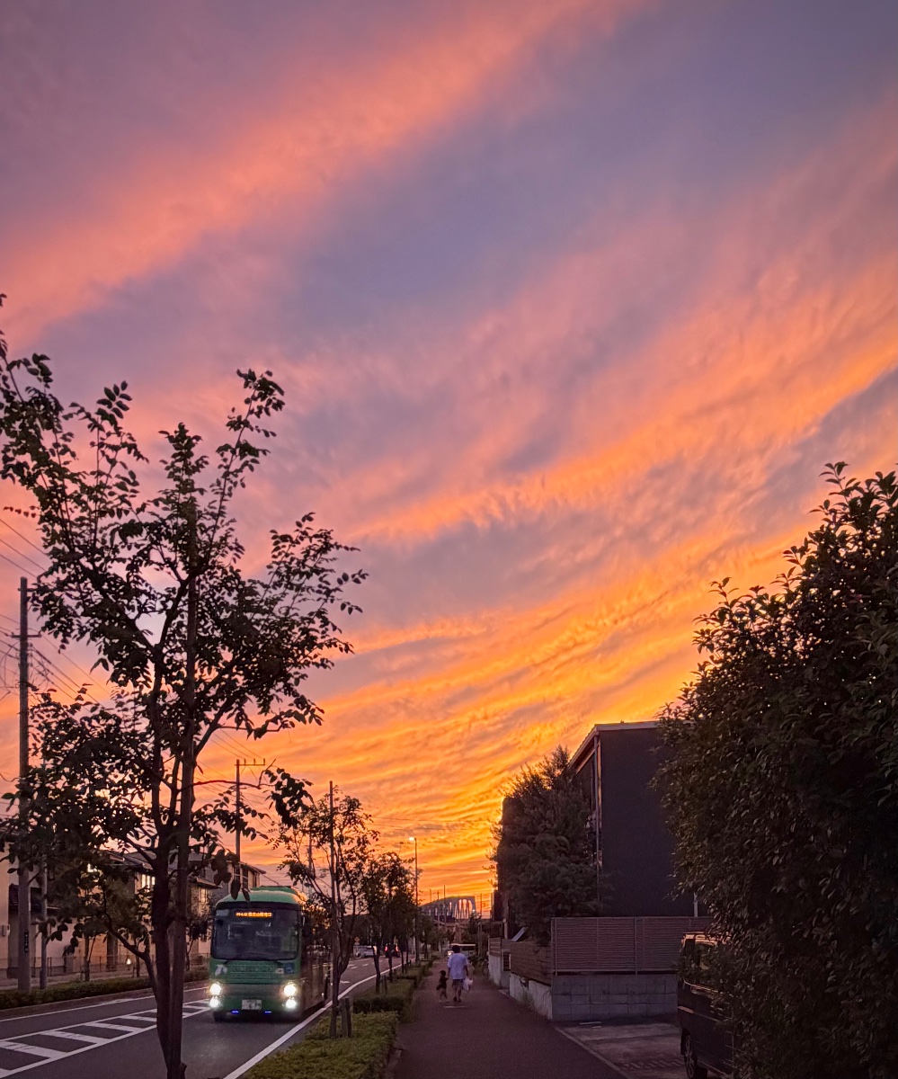 夕暮れの街