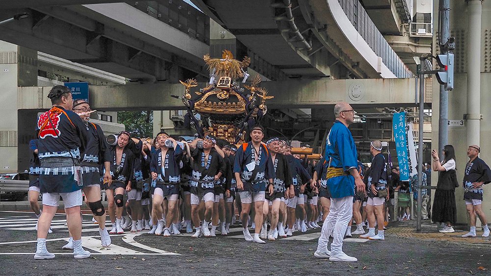 祭り来たる